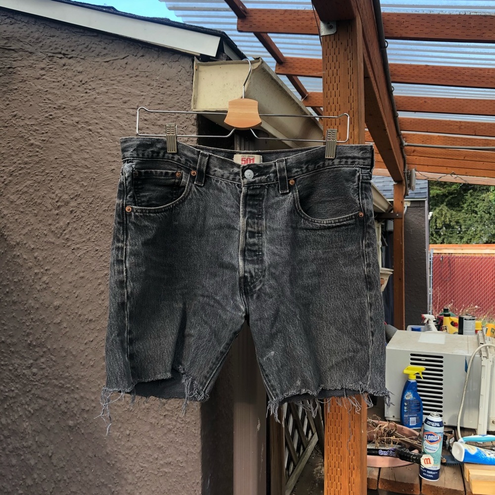 Levi’s 501 Cropped Shorts